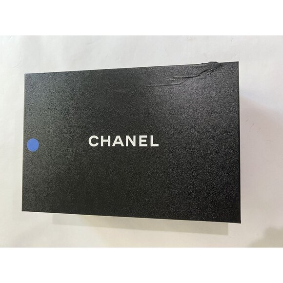 Chanel Mesh Patent Slides in Black - Picture 4 of 8